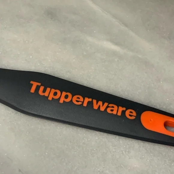 Tupperware Ladle New - Picture 3 of 5